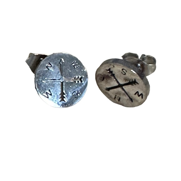 Stainless Steel Silver Round Compass Stud Earrings - Picture 4 of 4